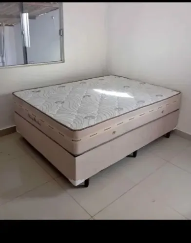 Cama box colchão e base (gigante) novo 