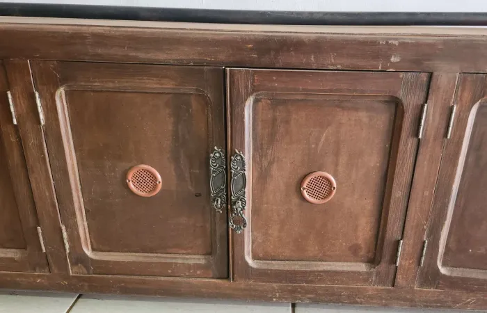 Vendo armário antigo