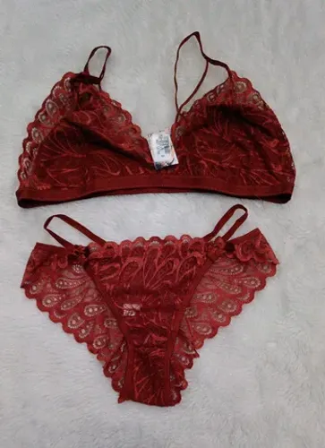 Lingerie e acessórios ?