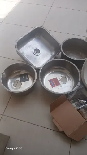 VENDO Louças,Pias,torneiras.apartir de R$50