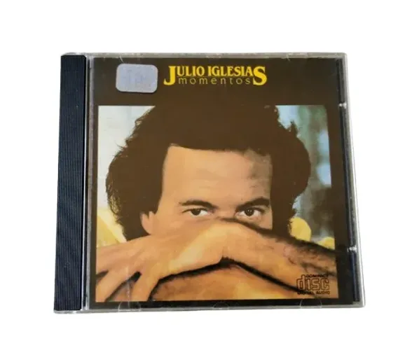 CD Julio Iglesias - Momentos Columbia 2015