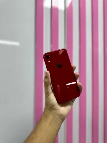 iPhone XR 128 gb vermelho