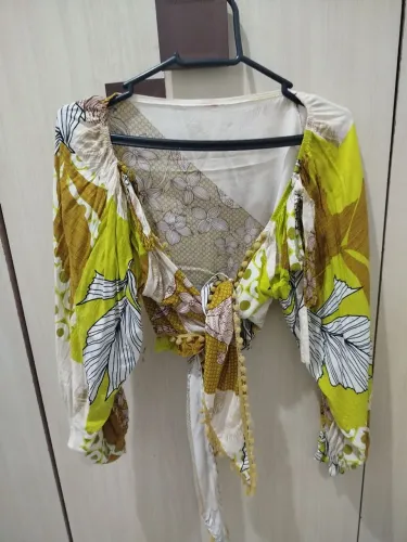 Blusa feminina estampada verde