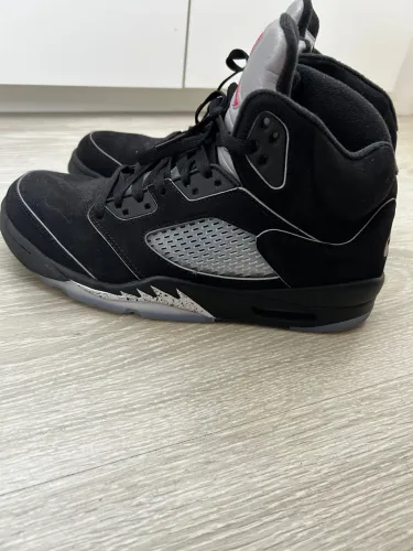 Air Jordan 5 Black Metallic