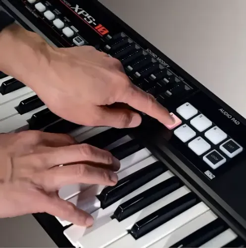 XPS-10 | Sintetizador Profissional 61 Teclas - Roland + bag + pedal + manual.