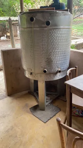 Yougurteira de 300 litros A gás Com pás elétrica