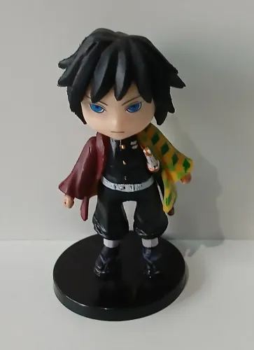BONECO ACTION FIGURE MINIATURA DEMON SLAYER GIYU TOMIOKA