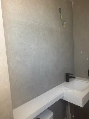 Porcelanato ELIANE Caliza cinza acetinado 