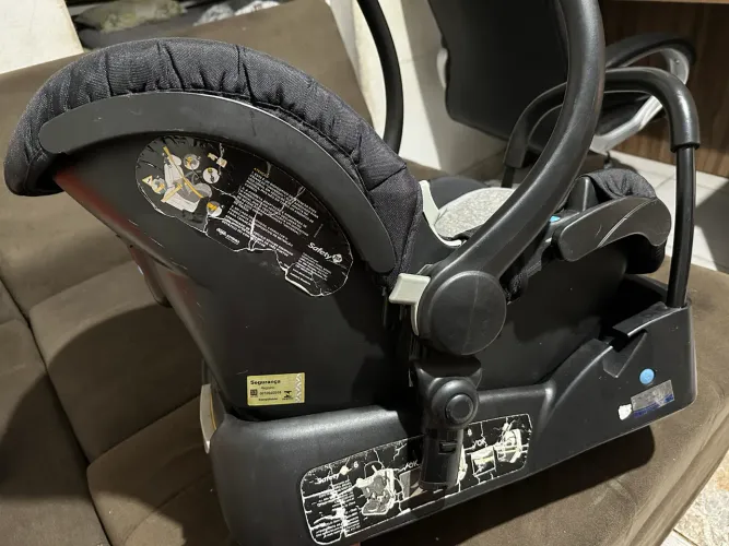 Bebê Conforto com base Safety One-Safe
