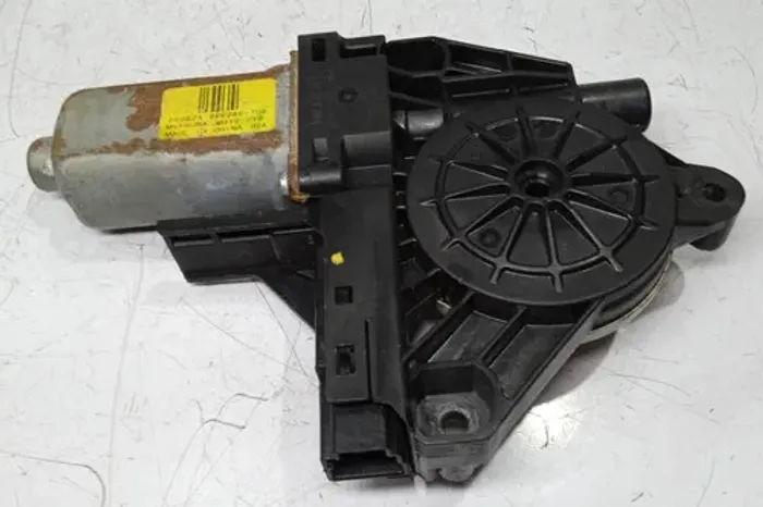 Motor De Vidro Dianteira Esquerda Volvo Xc60 2010 2011