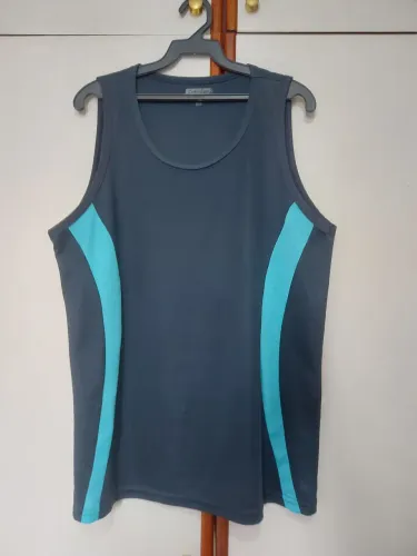 Camiseta de ginástica - leve grátis mais 3 itens