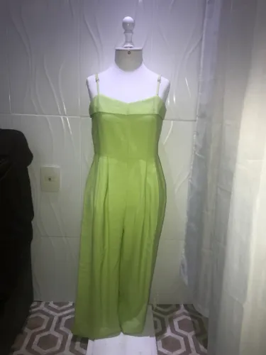 Macacão Verde Elegante
