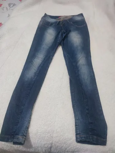 Calça Jeans Feminina Patogê com Detalhes-40