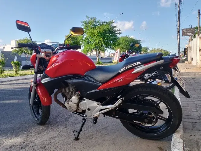 Moto CB 300 R