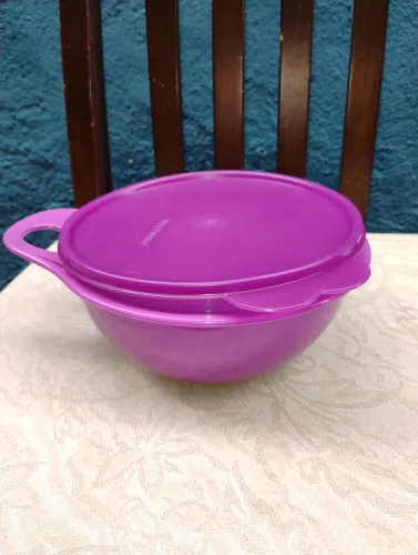 Tigela da Tupperware 