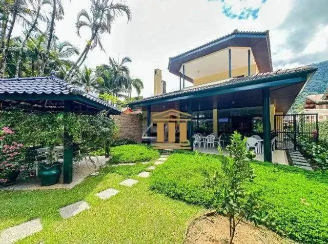 Casa com 4 dormitórios à venda, 350 m² por R$ 7.500.000,00 - Praia do Lázaro - Ubatuba/SP