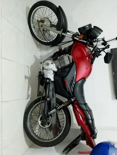 Fan 150 perfeita pra quem q trabalhar de Uber moto