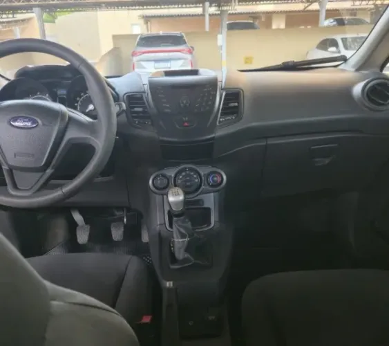 Ford Fiesta 1.5 16V Flex Mec. 5P 2015