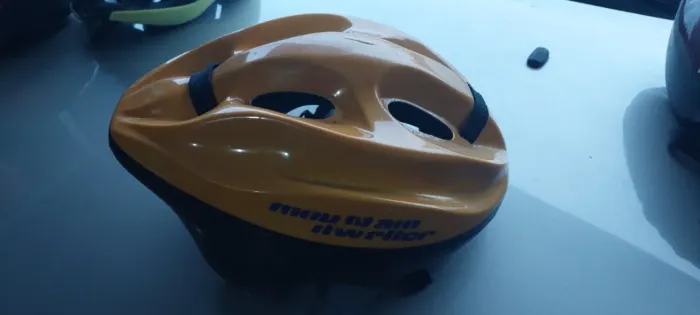 Capacete bike usado 25 reais