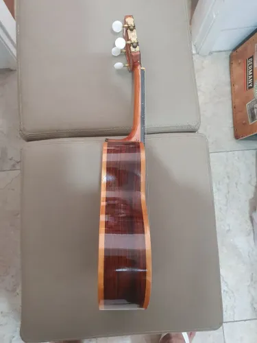 Cavaquinho de luthier