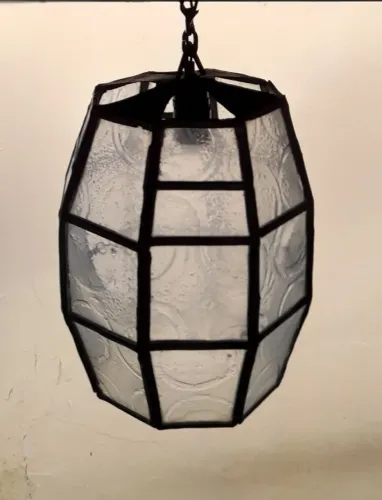 Peça Única: Luminária de Vidro Vintage em Vitral