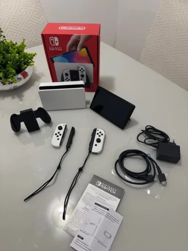  Nintendo Switch 64GB 2 Controles Joy-Con - Branco 7 - Novo na Caixa