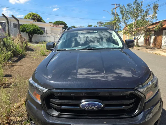 Ford Ranger Black 2.2 4X2 CD Diesel AUT 2023