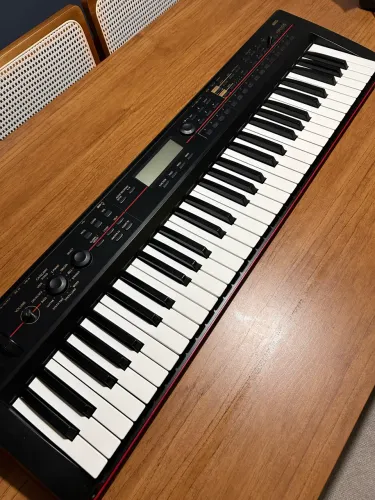 Teclado Korg Kross 1