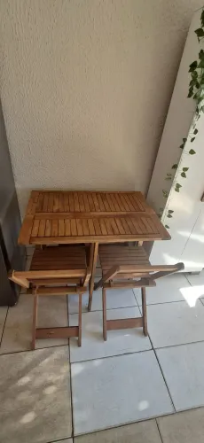 Mesa dobrável madeira 2 cadeira