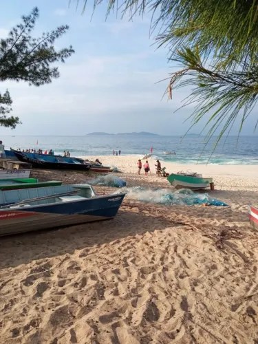 APARTAMENTO NA PRAIA