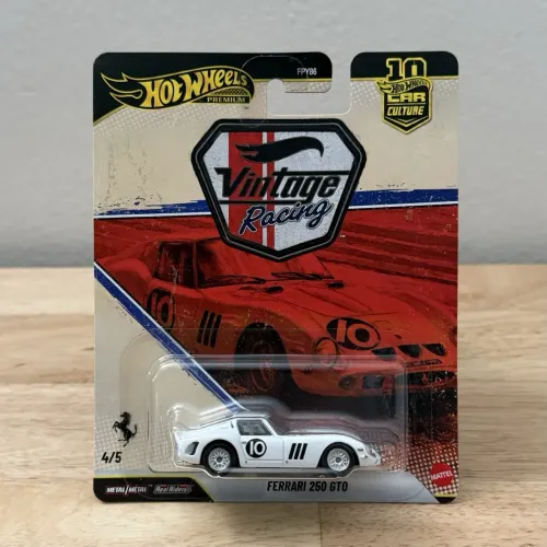 Hot Wheels Premium Ferrari 250 GTO Vintage Racing | Mattel
