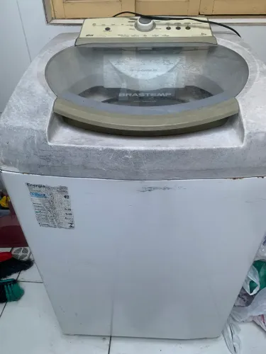 Máquina de lavar com defeito