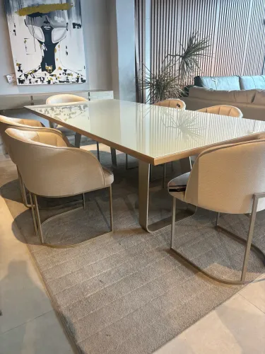 Mesa de jantar 6 lugares - Officina Desing