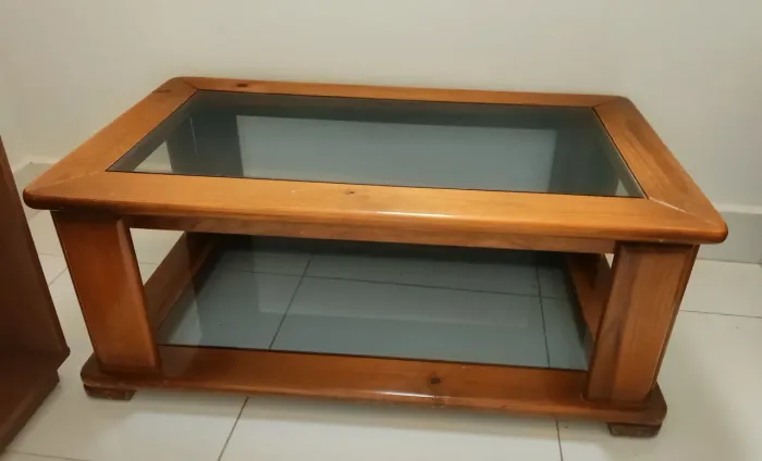 Mesa de centro em mogno<br>56cm x 96cm altura 38cm