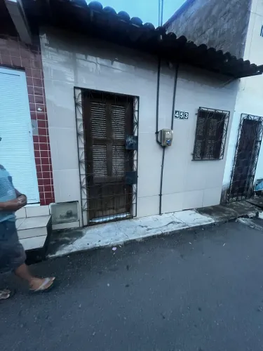 CASA A VENDA