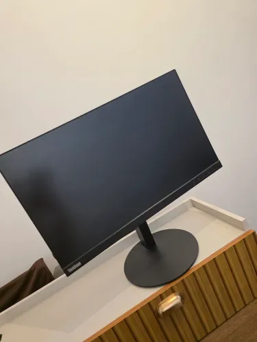 Monitor Led Lenovo Thinkvision 21.5 Fhd Preto