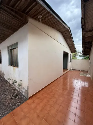 Casa 2 quartos 70m2, R.Carlos Pierozon, Neva - Cascavel Pr