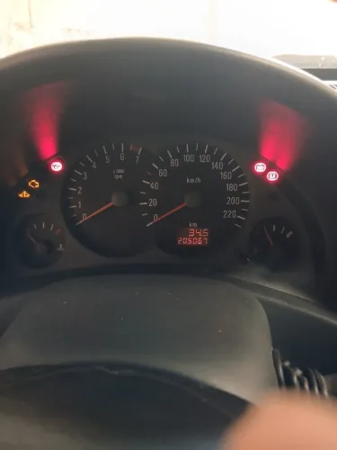 Chevrolet Corsa Sedan 1.8 MPFI 8V 102cv 4P 2003