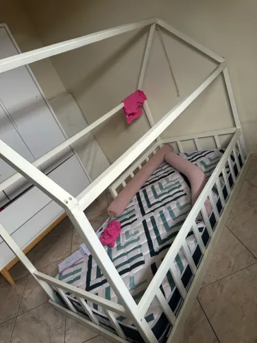 Cama montessoriana