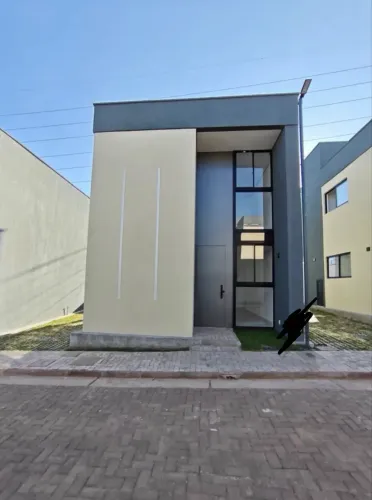 Casa em Condomínio 4 Suítes Village Europa - Zona Leste Teresina