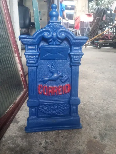 Caixa de correio colonial ferro fundido