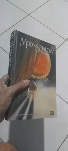 Moonshadow Pipoca e Nanquim