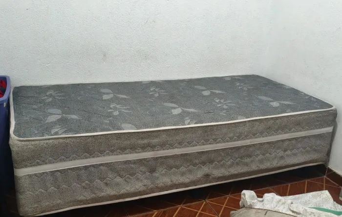 Cama box de solteiro