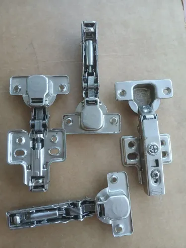 Dobradiças de armário