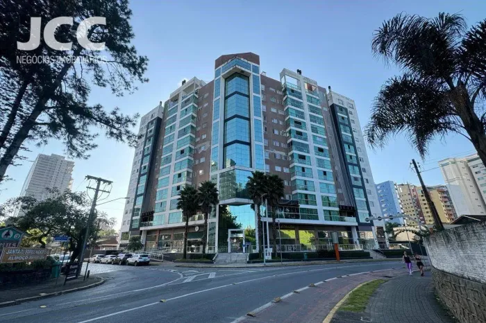 Apartamento com 2 dormitórios para alugar, 64 m² por R$ 4.356,93/mês - Atiradores - Joinvi