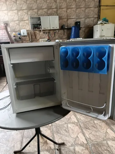 Frigobar consul COMPACTO 80