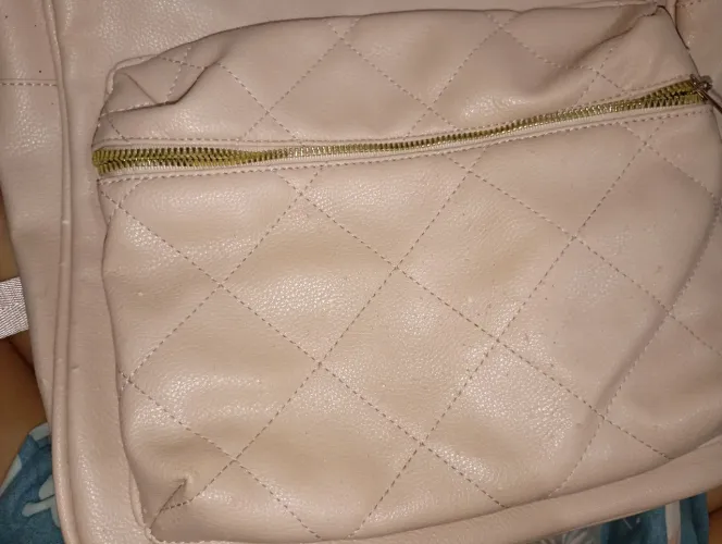 Bolsa de couro com orelhas 