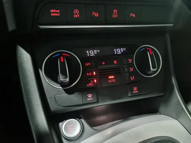 Audi Q3 1.4 TFSI/TFSI Flex S-tronic 5P 2019