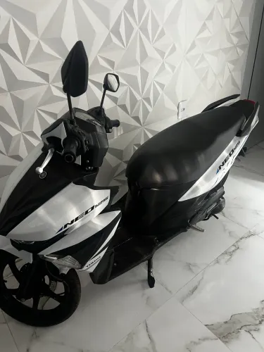 Moto yamaha neo nova