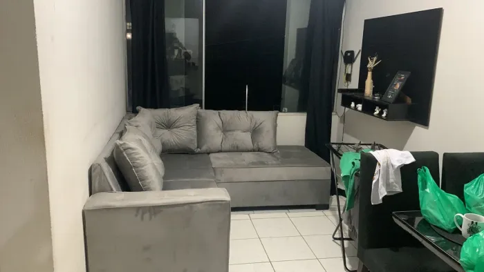 Sofá seminovo